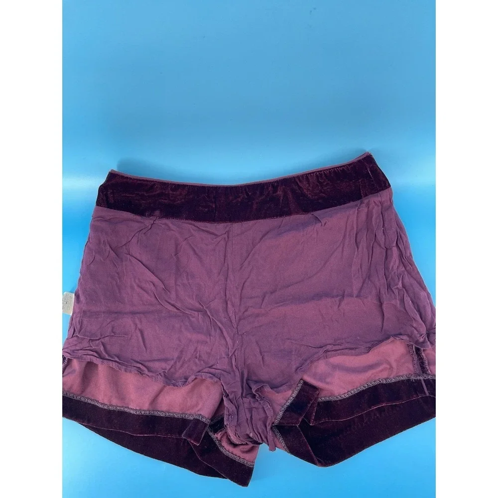 Free People Women's Velvet Shorts Purple Plum Size 6 High Rise Back Zip